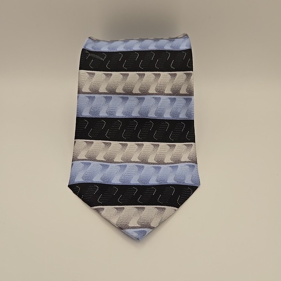 Croft & Barrow Men's Silk Tie 60" Blues And Grays Geometric Striped Pattern - Picture 1 of 5